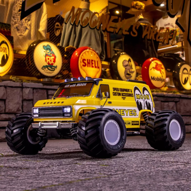 1:10 Mad Van w/ MOONEYES (Ready Set)