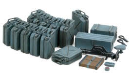 1:35 German Jerry Can Set (Early Type) 12ks