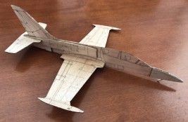 Hádzadlo Aero L-39C Albatros (stavebnica)