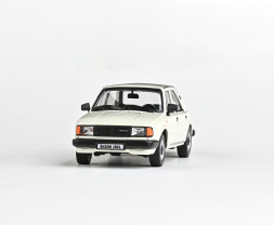 1:43 Škoda 120L (1984) – biela Ľadová