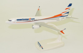 1:200 Boeing 737 MAX 8, SmartWings, 2000s Colors (Snap Fit)