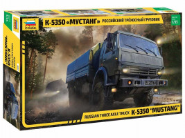 1:35 Russian Three Axle Truck K-5350 „MUSTANG“