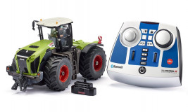 1:32 SIKU Control32 – RC traktor Claas Xerrion 5000 TRAC VC, vysielač Bluetooth