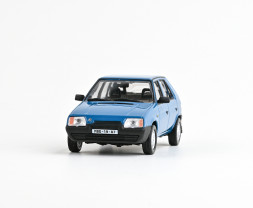 1:43 Škoda Favorit 136L (1988) – modrá Škoda