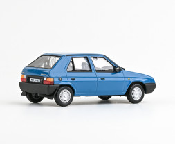 1:43 Škoda Favorit 136L (1988) – modrá Škoda