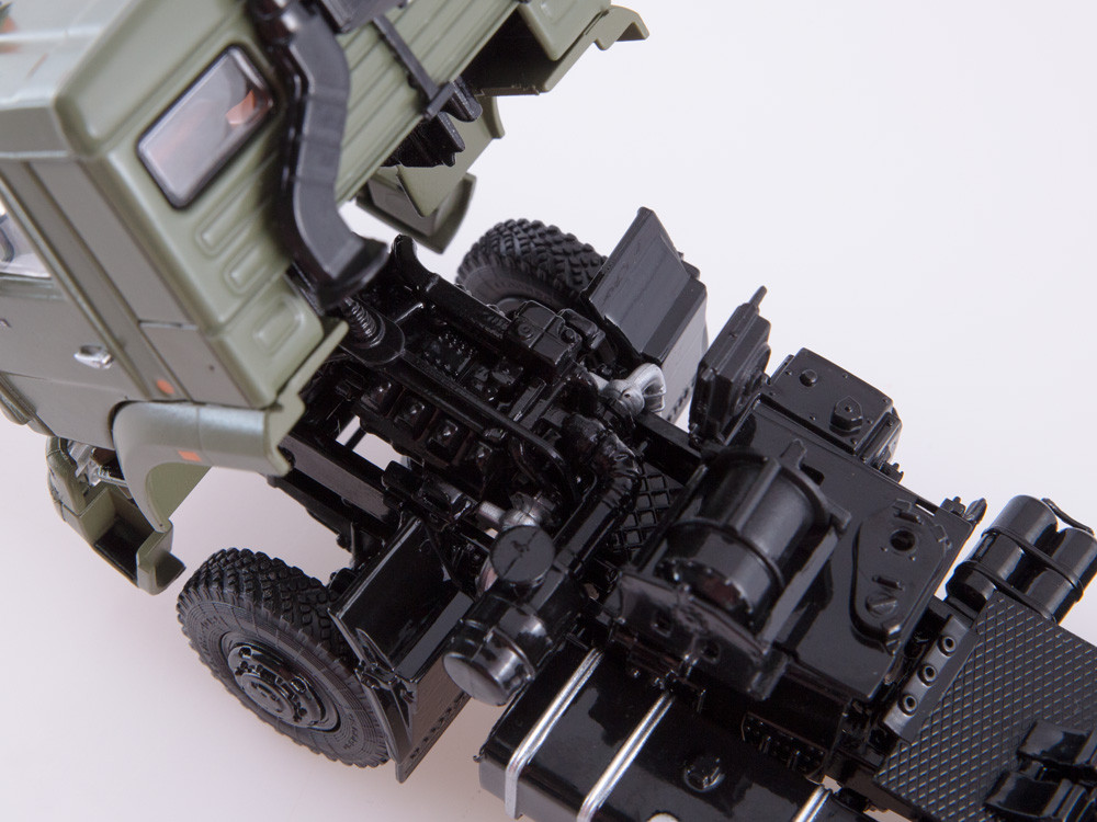 SSM 143 Kamaz65225 w/ Trailer SSM7050