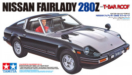 1:24 Nissan Fairlady 280Z w/ T-Bar Roof