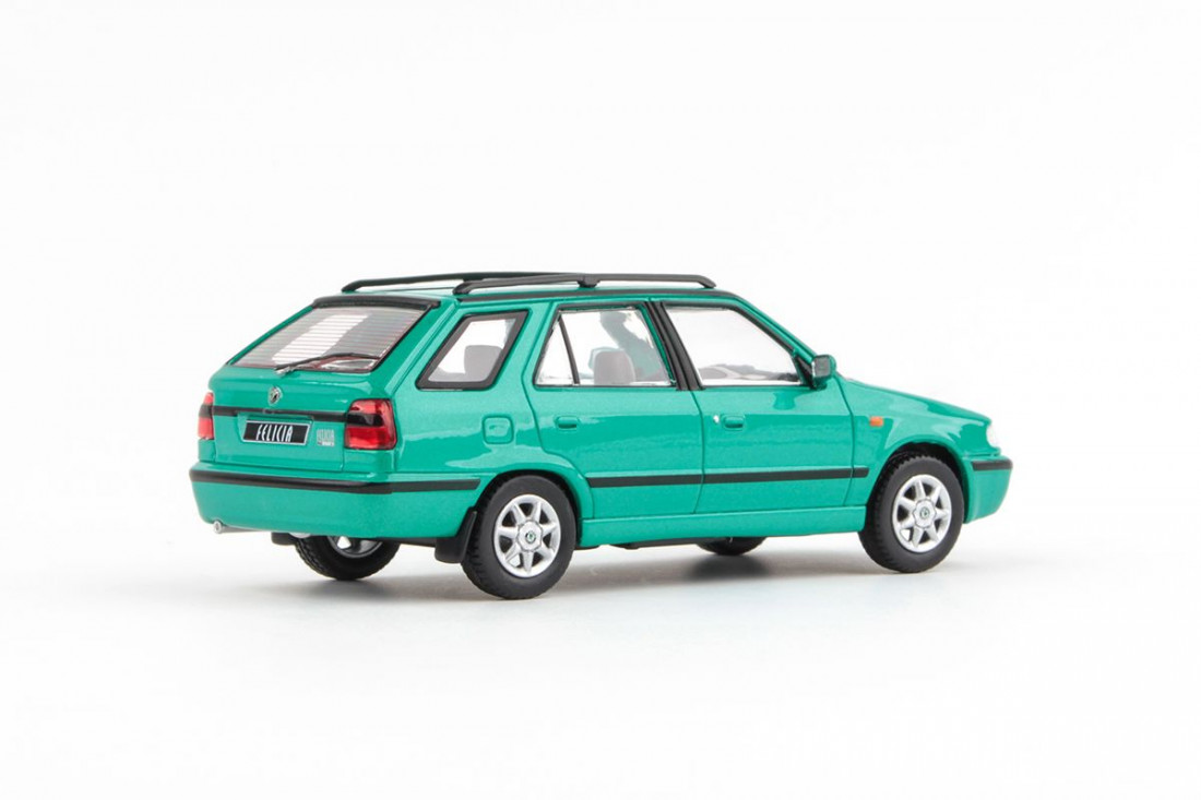 Skoda Felicia Combi 1/43 Abrex – Bleu Marine 1998 – Miniature Métal Collection ABR143ABS-730KF1