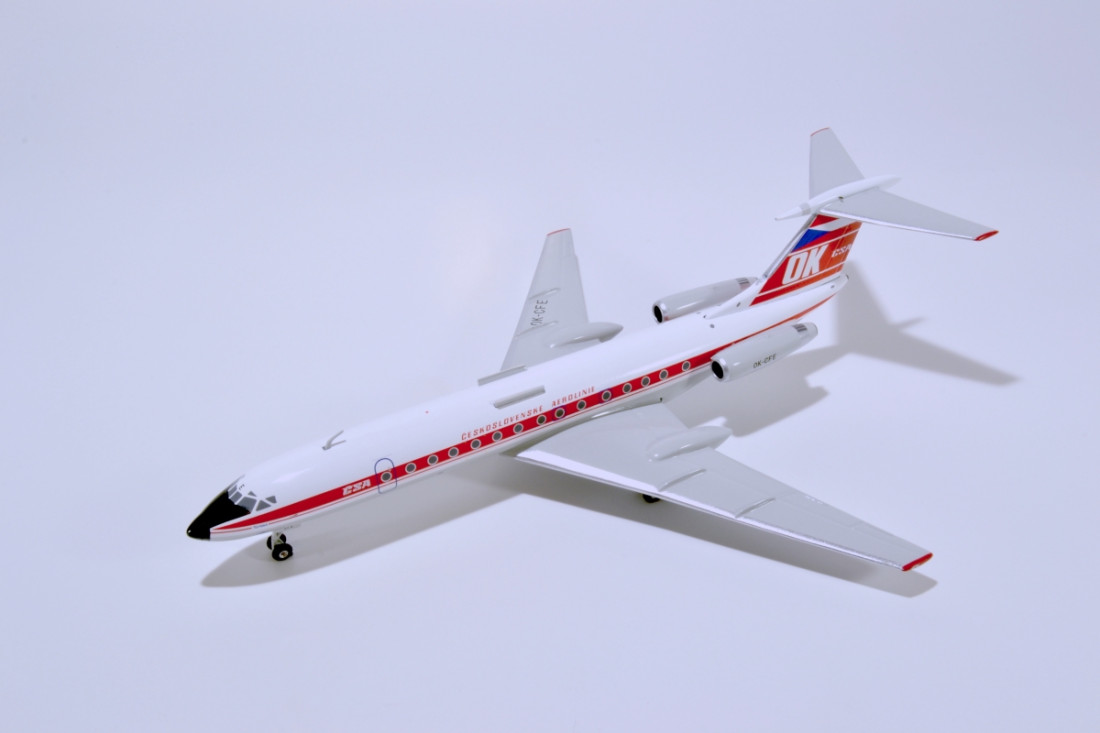 Náhľad produktu - 1:200 Tupolev Tu-134A, Czechoslovak Airlines, OK ČSA Colors