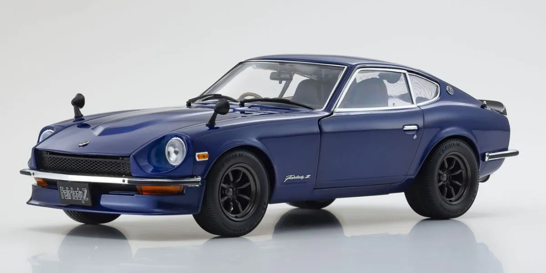 Náhľad produktu - 1:18 Nissan Fairlady Z-L (S30), 1970 (Blue Metallic)