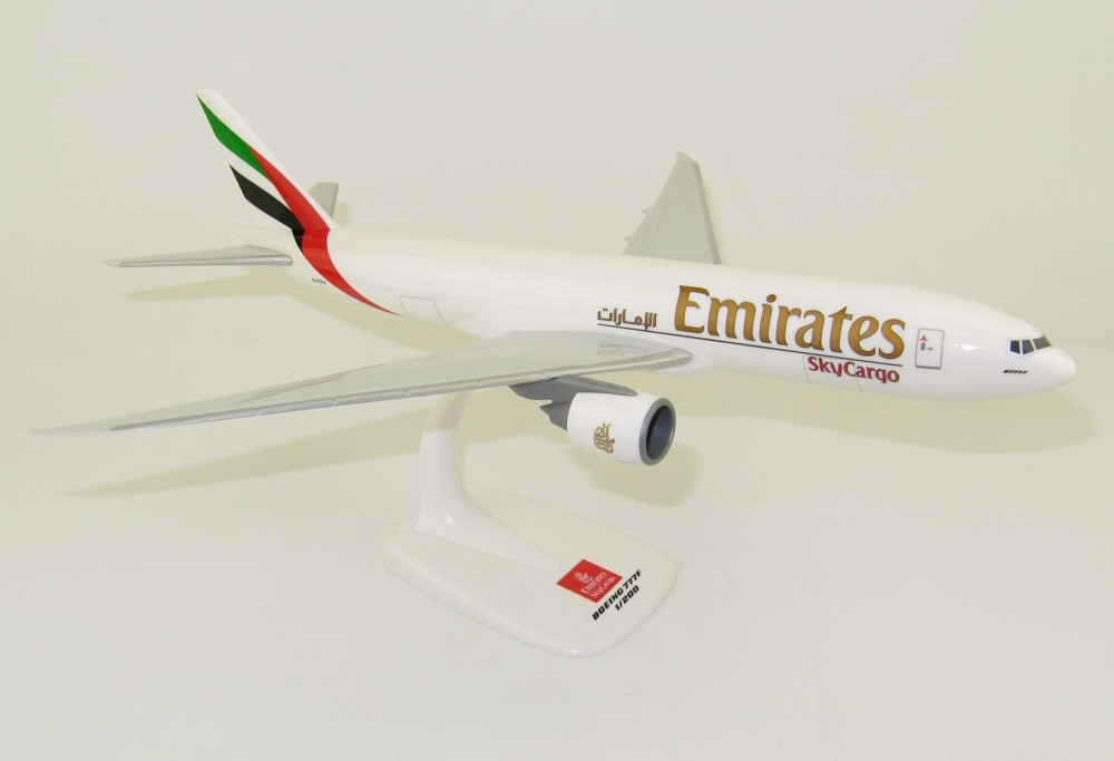 Náhľad produktu - 1:200 Boeing 777-F1H, Emirates Sky Cargo (Snap-Fit)
