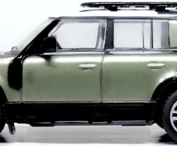 1:76 New Defender 110 Pangea Green