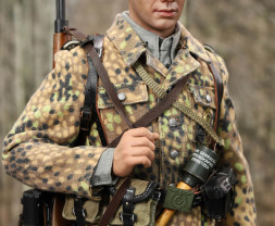 1:6 WWII German 12th SS Panzer Division Oberschütze – Lio