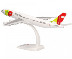 1:200 Airbus A340-312, TAP Air Portugal, 2005 Colors, D. Joao de Castro (Snap-Fit)