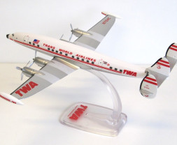 1:125 L-1049G Super Constellation, Trans World Airlines, 1950s Colors (Snap-Fit)