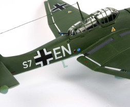 1:72 Junkers Ju87 G/D Tank Buster (Starter kit)