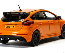 1:43 Ford Focus Mk3 RS Heritage Edition, Deep Orange