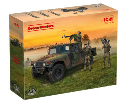 1:35 Drone Hunters Diorama Set