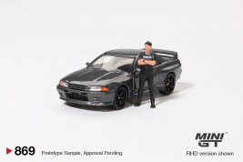 1:64 Nissan Skyline GT-R (R32) Gunmetal w/ Tsugio Matsuda Figure