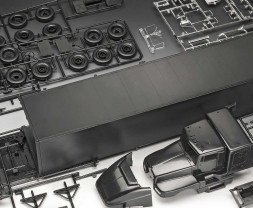 1:32 Iron Maiden Tour Truck, Run for Your Lives World Tour