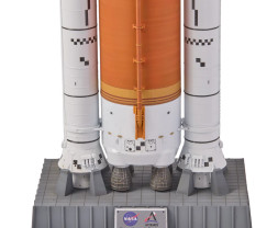 1:144 NASA Artemis Space Launch System (SLS)