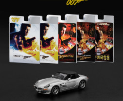 1:64 BMW Z8 The World Is Not Enough 1999 (German Version)