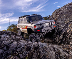 1:10 Kyosho KC10 Toyota Land Cruiser 60 Crawler 4WD (Ready Set)