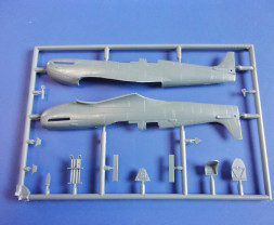 1:72 Supermarine Spitfire Tr.9 „Military Services“