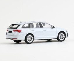 1:43 Škoda Octavia IV FL Combi (2024) - Biela Moon Metalíza