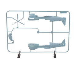 1:48 Curtiss P-40N Warhawk (WEEKEND edition)