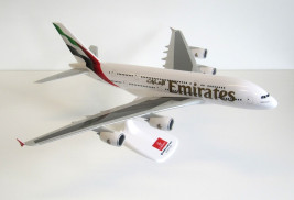 1:200 Airbus A380-861 Emirates ″2023s″ colors (Snap-Fit)