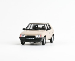 1:43 Škoda Favorit 136L (1988) – béžová