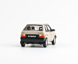 1:43 Škoda Favorit 136L (1988) – béžová