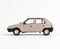 1:43 Škoda Favorit 136L (1988) – béžová