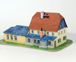 1:100 Pohostinstvo pri Lipe a diaľkový autobus Karosa LC 735 (vystrihovačka)