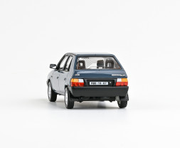 1:43 Škoda Favorit 136L (1988) – šedomodrá tmavá