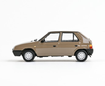 1:43 Škoda Favorit 136L (1988) - Hnedá Kamenná