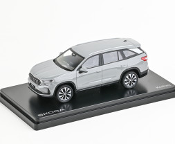 1:43 Škoda Kodiaq II (2023) - Šedá Steel