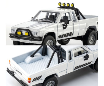 1:64 Majorette Collection 1985 Toyota Hilux SRS Pick Up