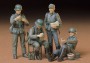 1:35 German Soldiers at Rest (WWII)
